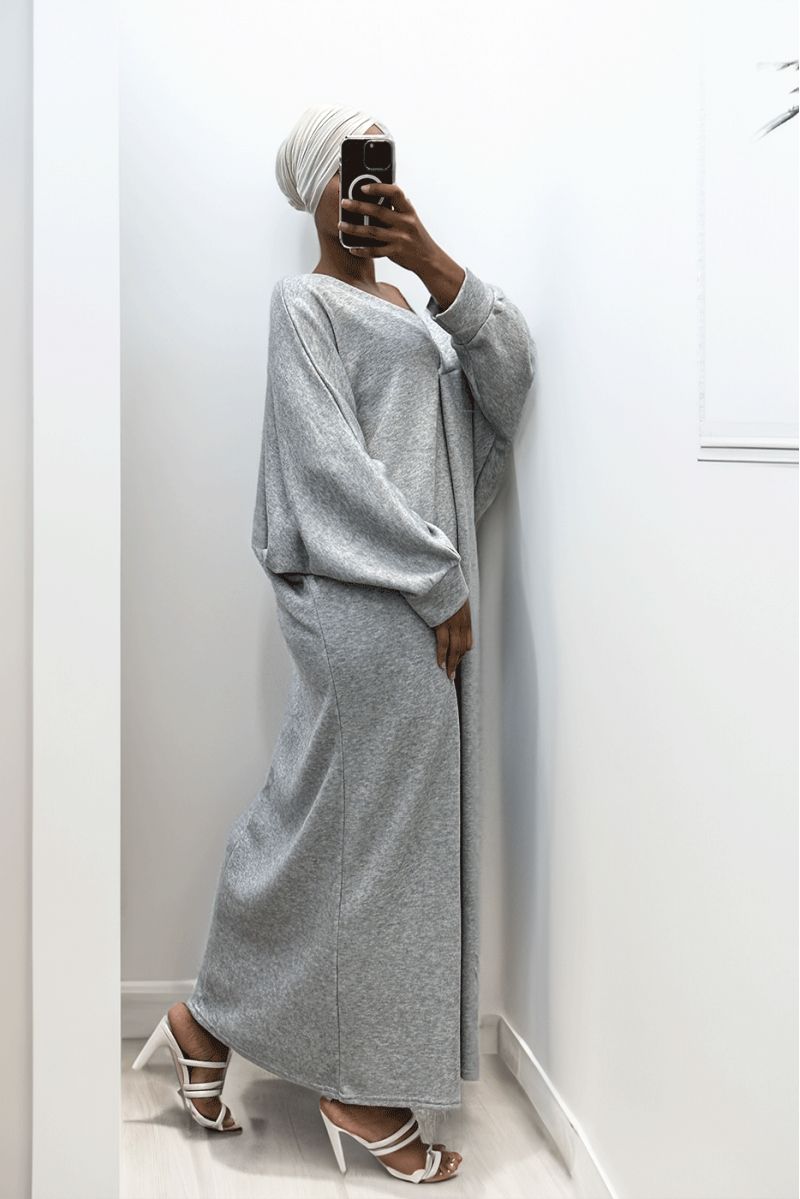 Lange grijze oversize sweaterjurk met V-hals - 1 Lange grijze oversize sweaterjurk met V-hals - 1