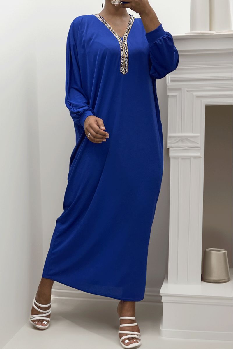 Royal abaya with rhinestone neckline and long sleeves - 3