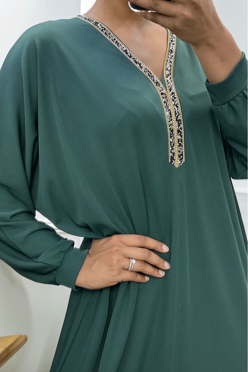 Green abaya with rhinestone neckline and long sleeves - 1