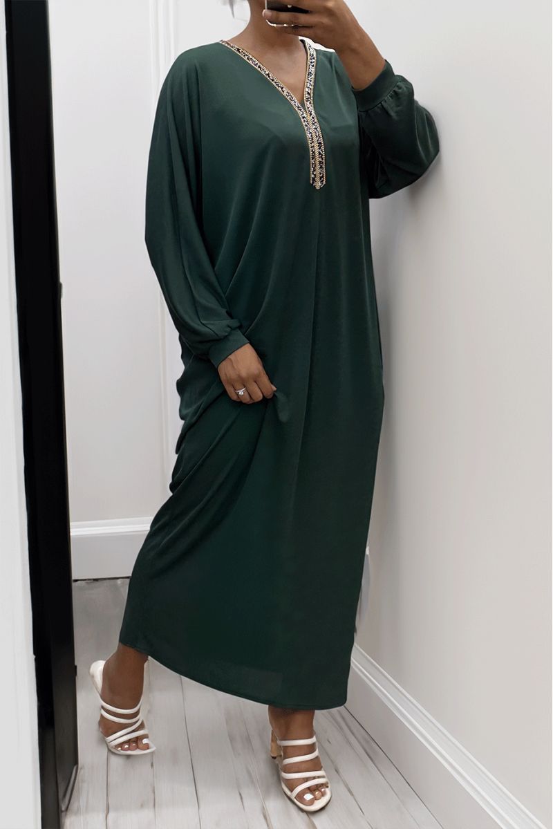 Green abaya with rhinestone neckline and long sleeves - 3