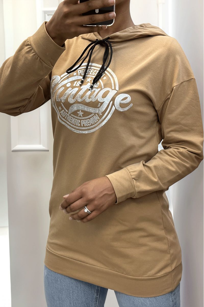 Camelkleurig sweatshirt met capuchon en VINTAGE-opschrift op de voorkant - 1