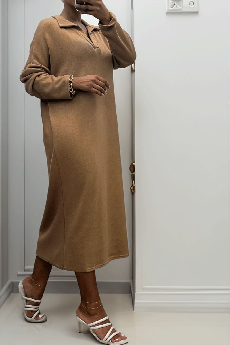 Long thick dress with shirt collar in camel - 5