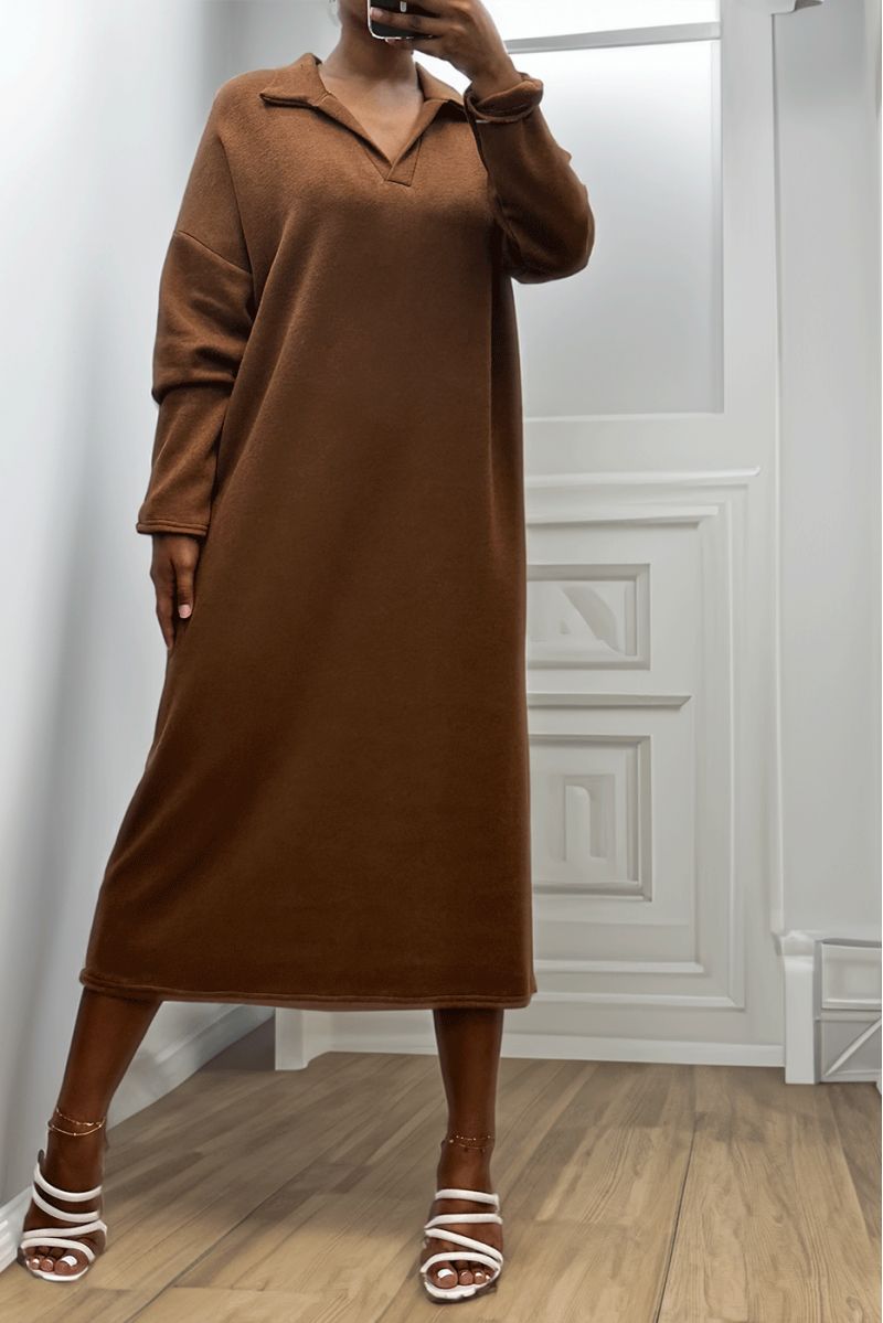 Long thick dress with shirt collar in brown - 7