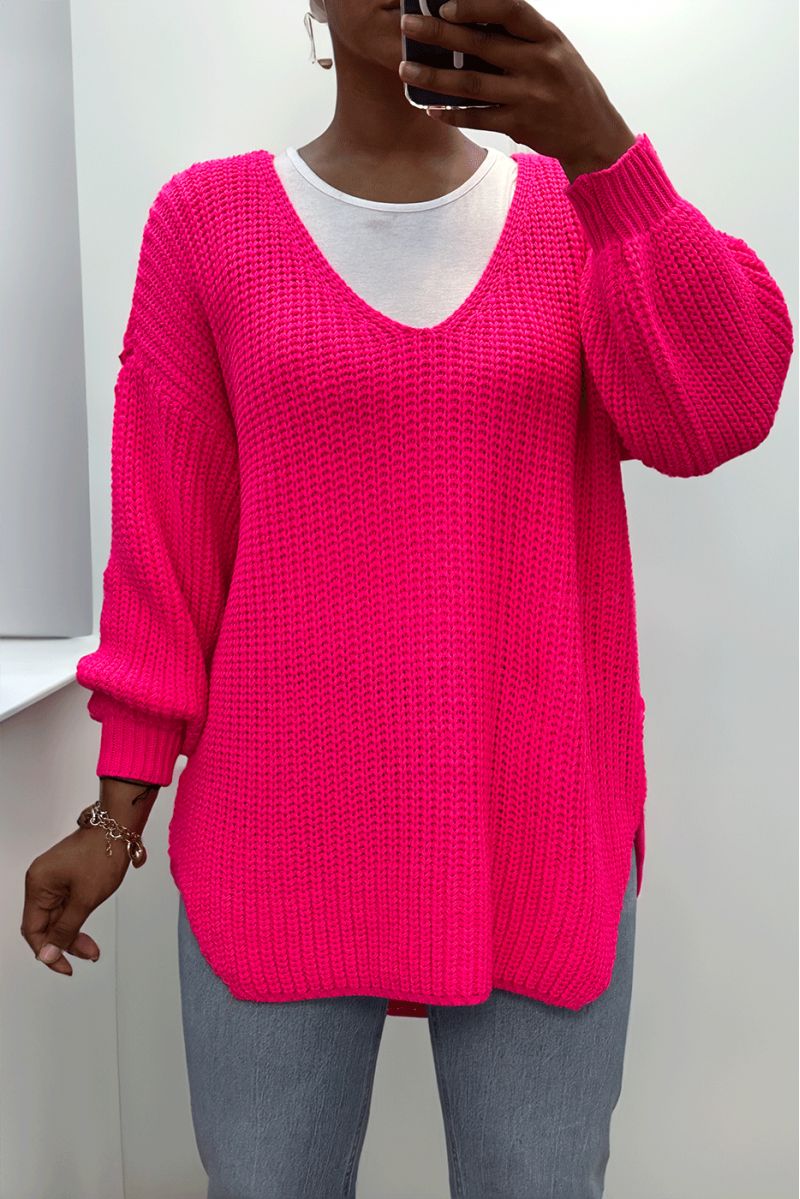 Asymmetrical fuchsia knit sweater with v-neck and puffed sleeves, ultra soft - 2