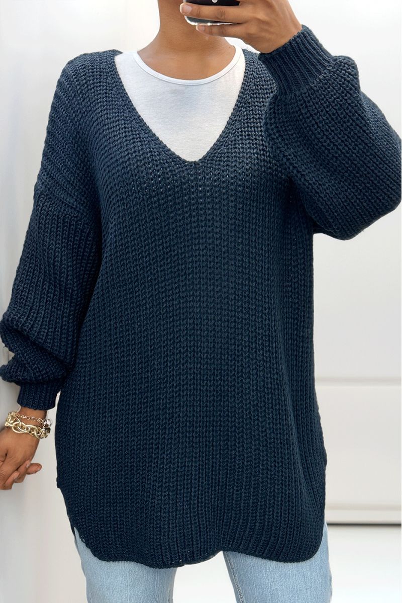 Navy asymmetrical knit sweater with v-neck and puffed sleeves, ultra soft - 3