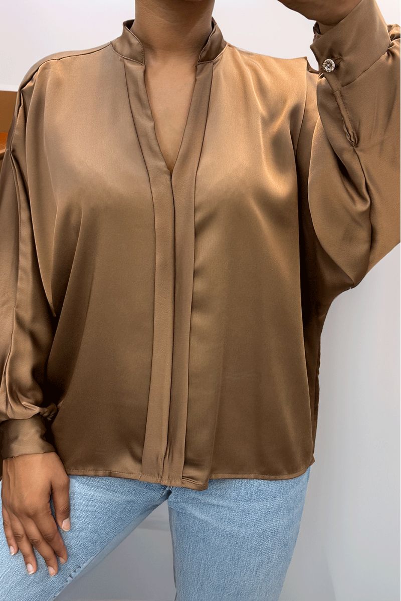 Bruine oversized satijnen blouse met plooien - 1 Bruine oversized satijnen blouse met plooien - 1
