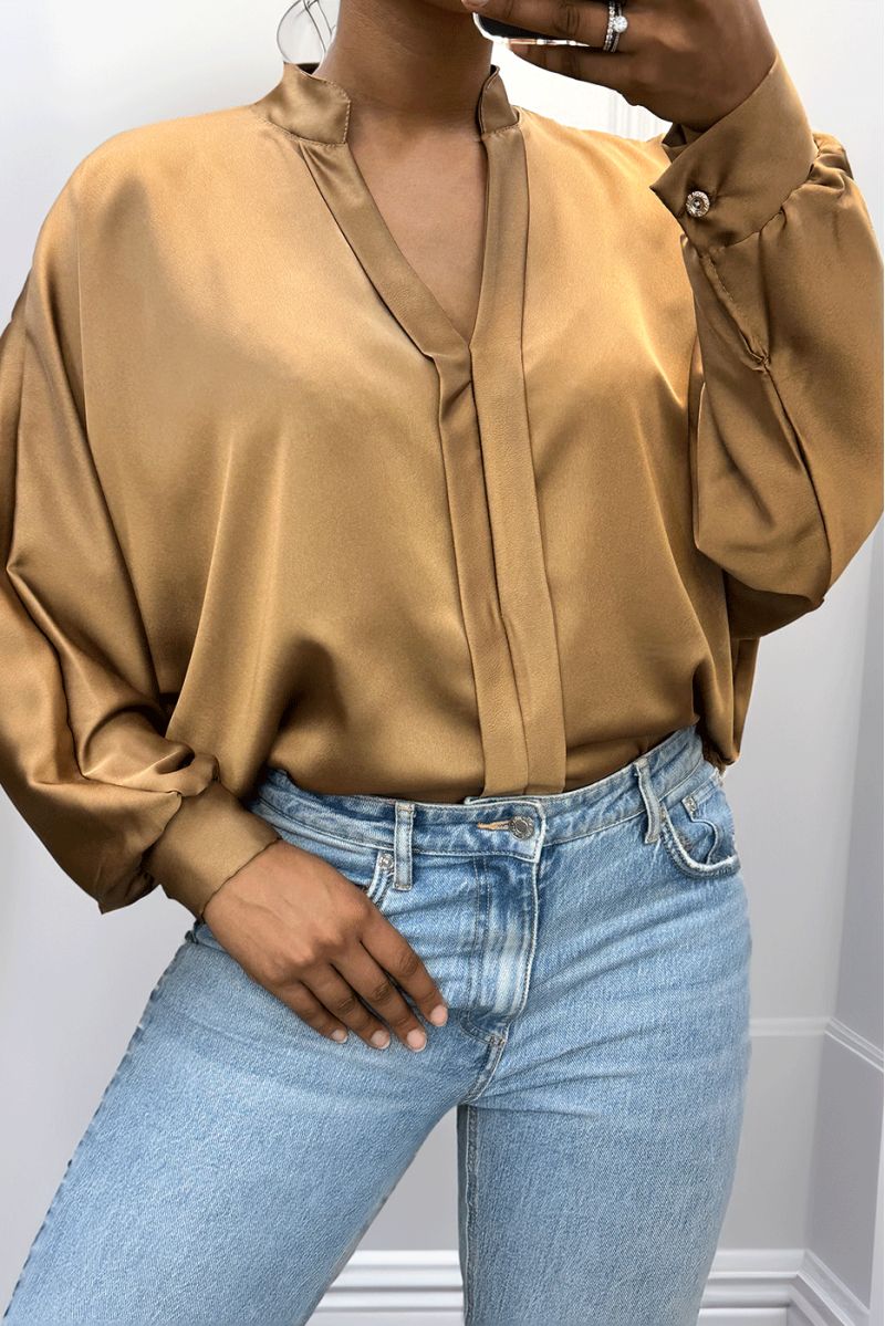 Camel oversized satijnen blouse met plooien - 1 Camel oversized satijnen blouse met plooien - 1