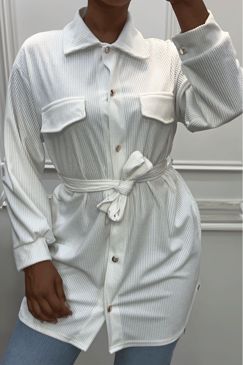 Long over thick white ribbed shirt with pockets and belt - 4