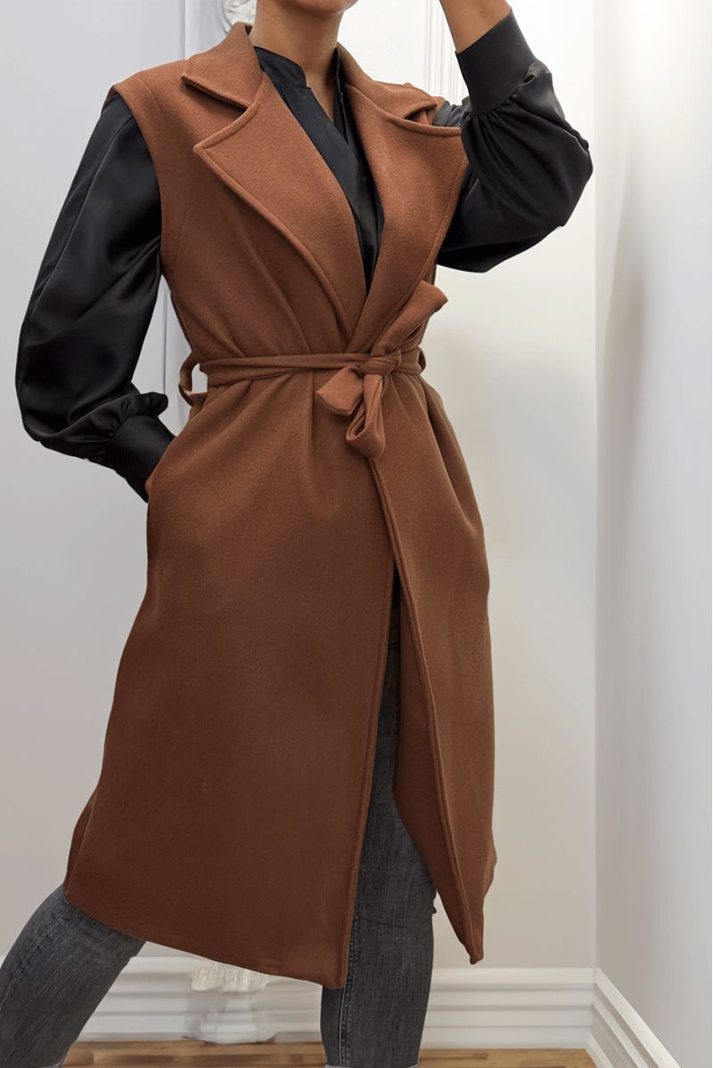 Trench long marron fluide sans manche avec ceinture - 4