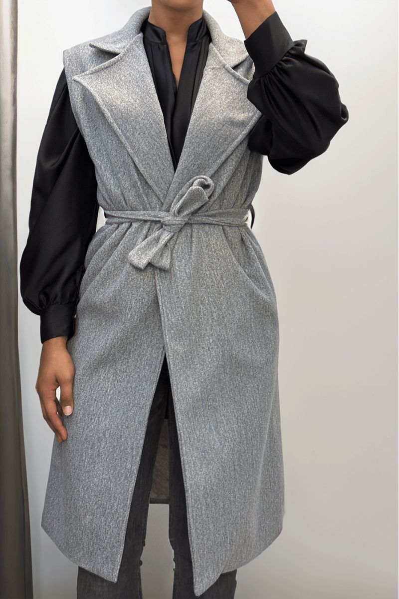 Long flowing gray sleeveless trench coat with belt - 1