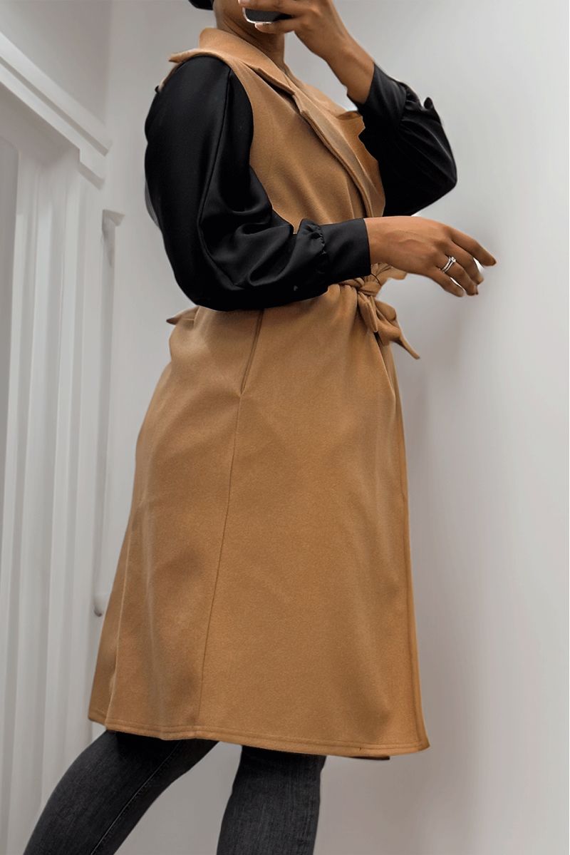 Trench long camel fluide sans manche avec ceinture - 6