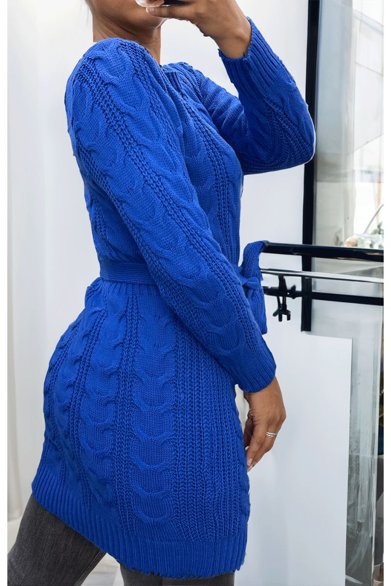 Royal cable knit dress with belt - 3