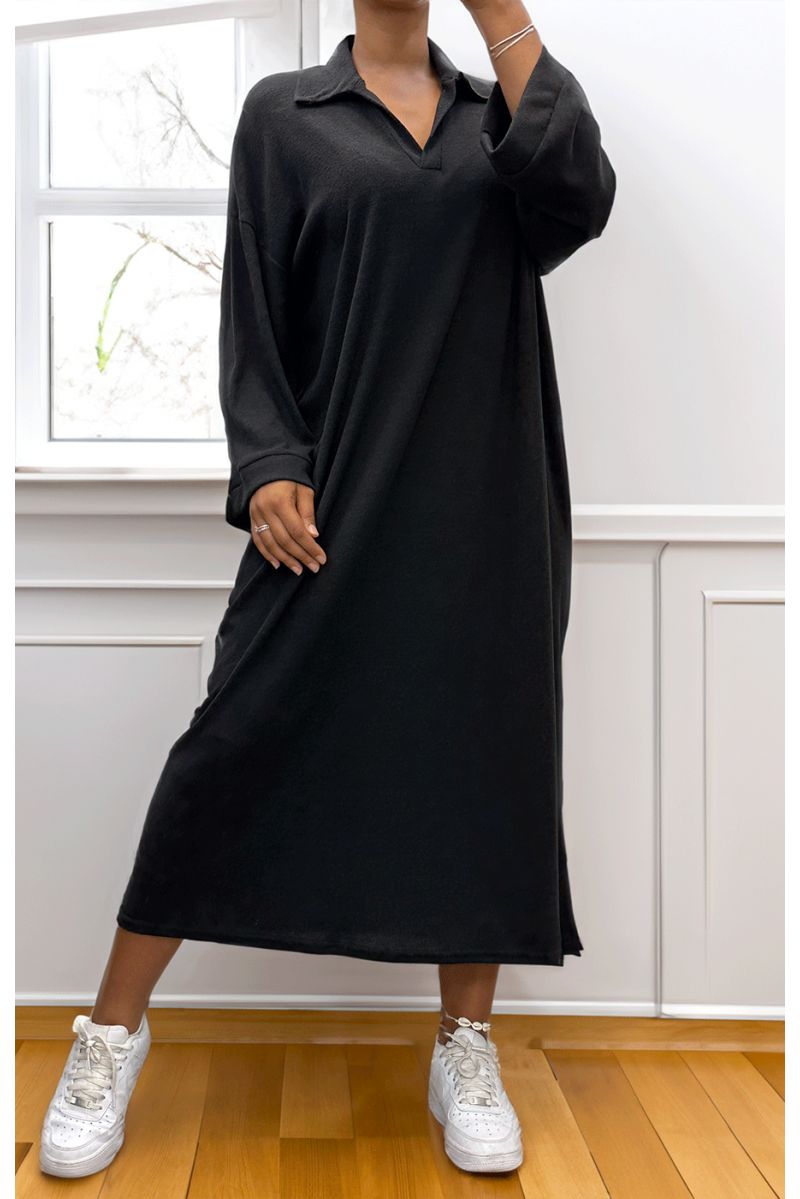 Simple black V-neck dress - 1