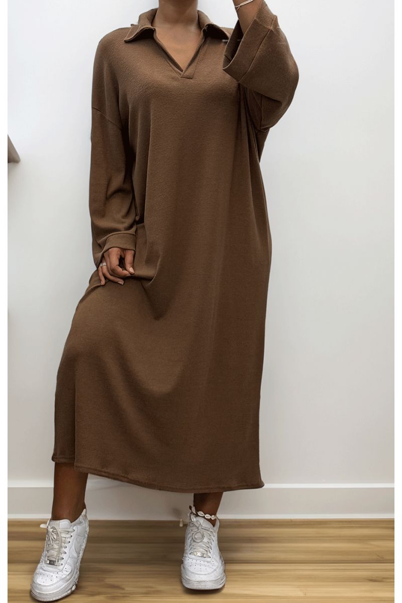 Simple brown V-neck dress - 2