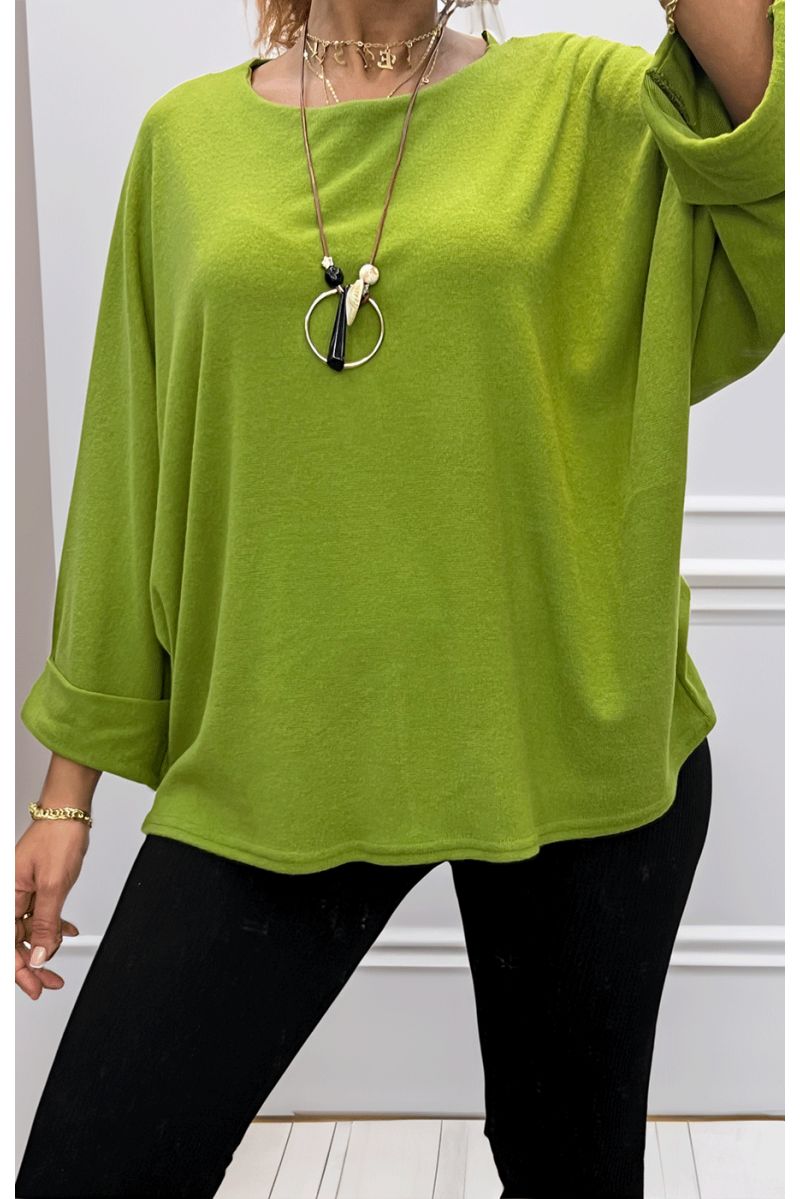 Round neck pistachio top with long necklace - 2