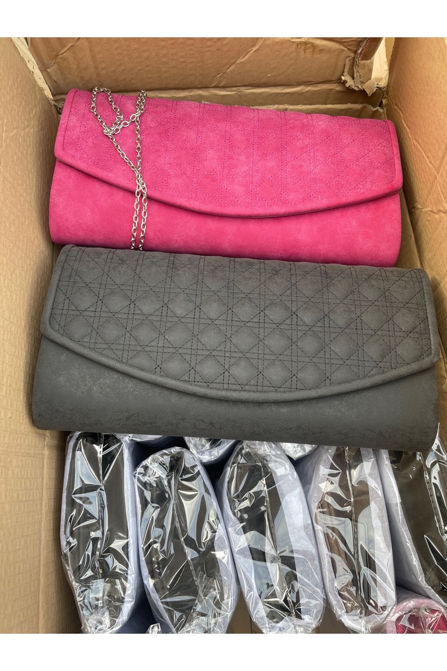 Lot de 20 pochettes de soirée mélangé plusieurs modèles - 22