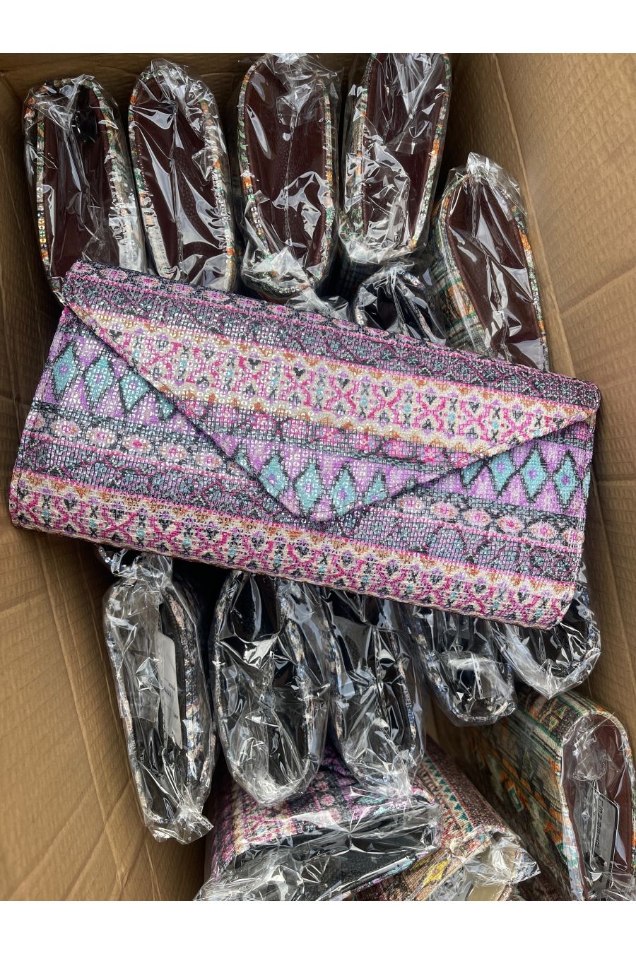 Lot of 20 evening clutches mixed several models - 32