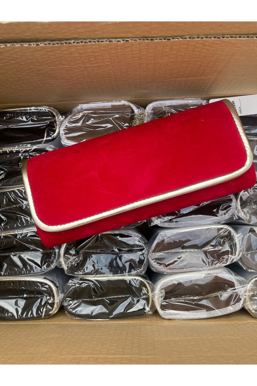 Lot de 20 pochettes de soirée mélangé plusieurs modèles - 36