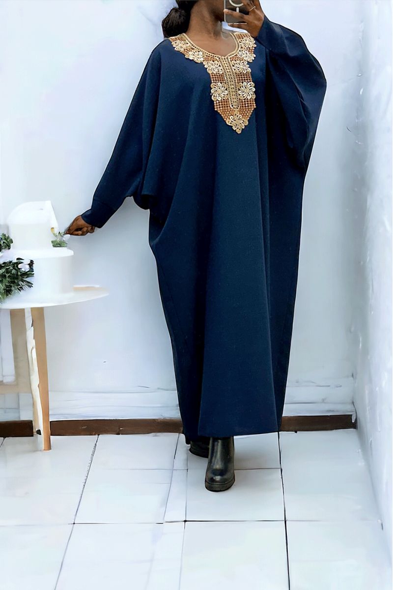 Marineblauwe abaya met mooie losse snit en borduursel aan de voorkant - 3