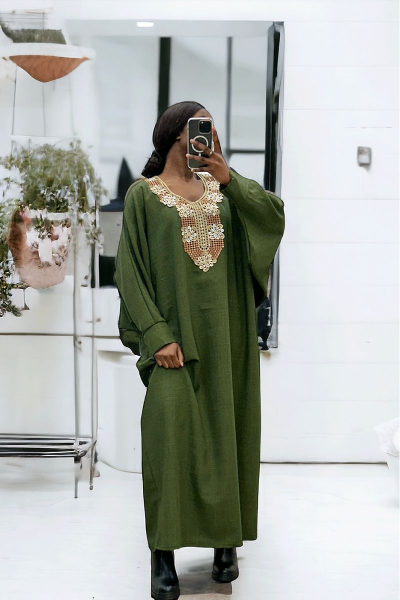Kaki abaya met een mooie losse snit en borduursel aan de voorkant - 2