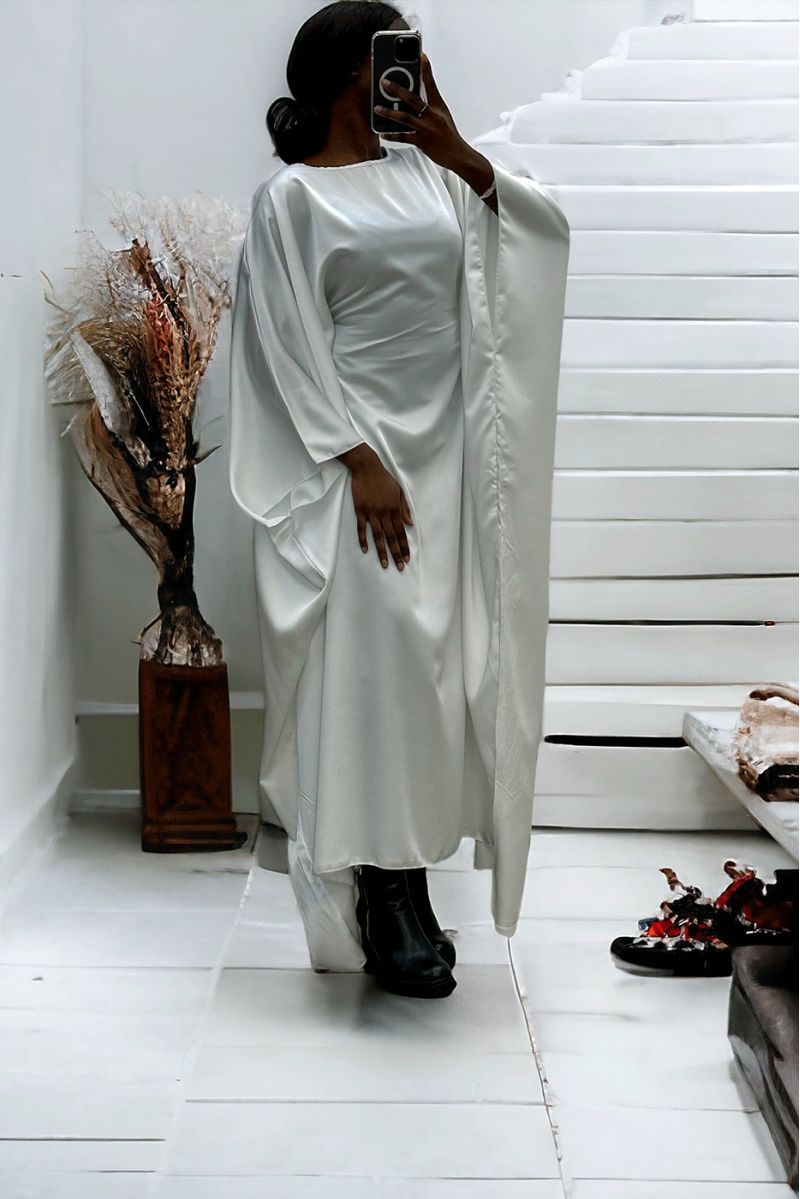 Over-size white satin abaya (36-52) with interior elastic for a fitted effect - 2