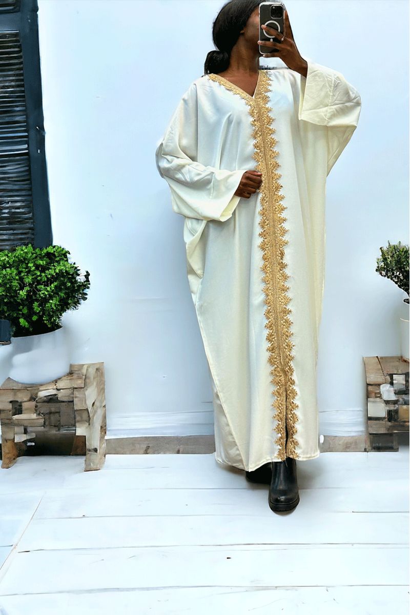 Abaya blanche over size (36-52) avec sublime dentelle sur toute la longueur  - 2