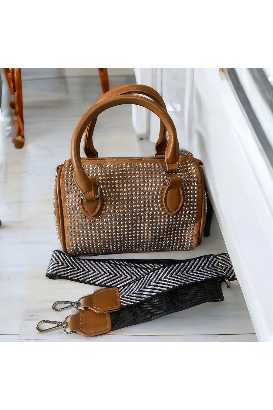 Mini sac bowling camel orné de strass  - 2