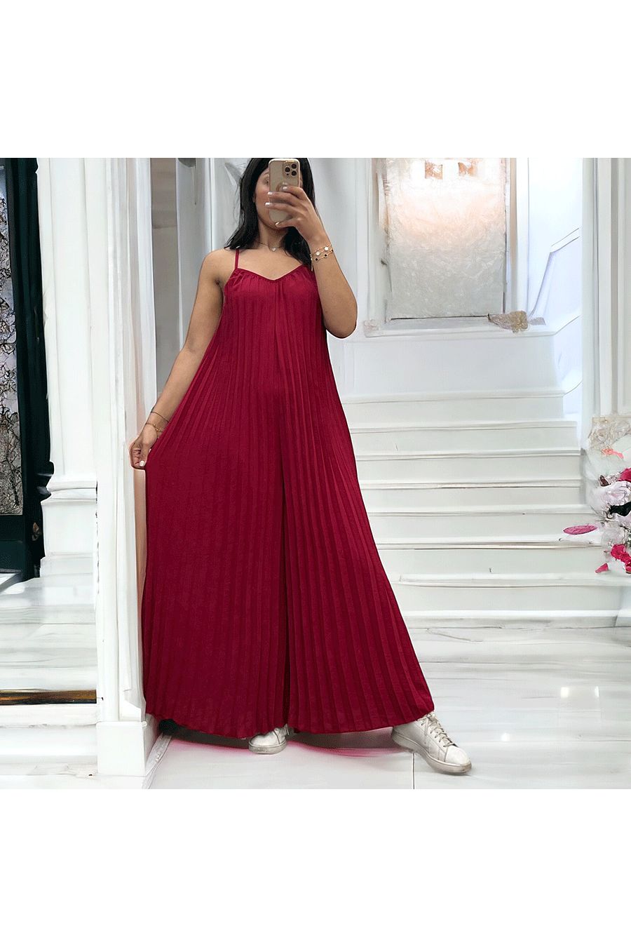 Oversized jumpsuit met v-hals en zwarte print. - 2