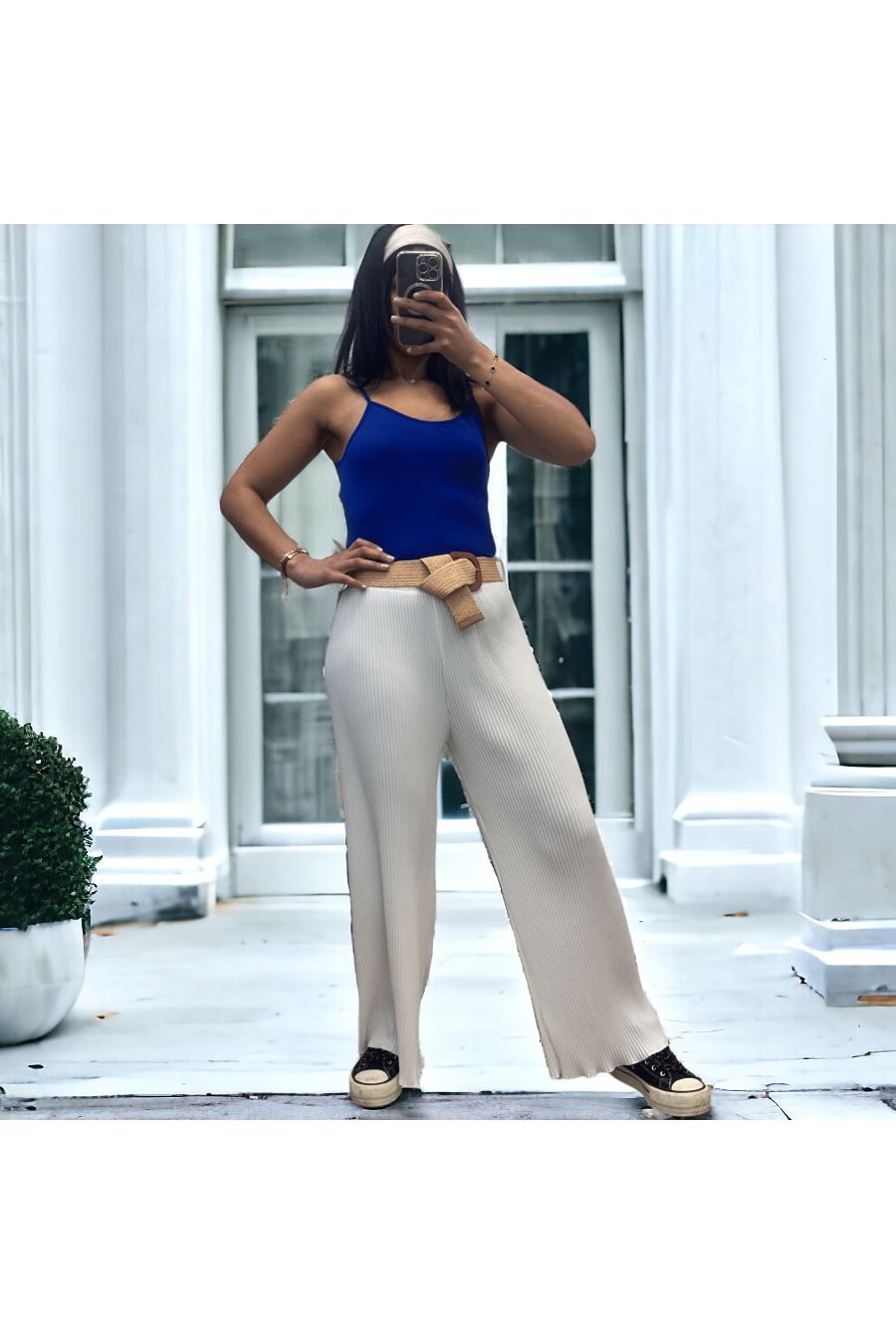 Pantalon palazzo plissé blanc avec ceinture élastique  - 1