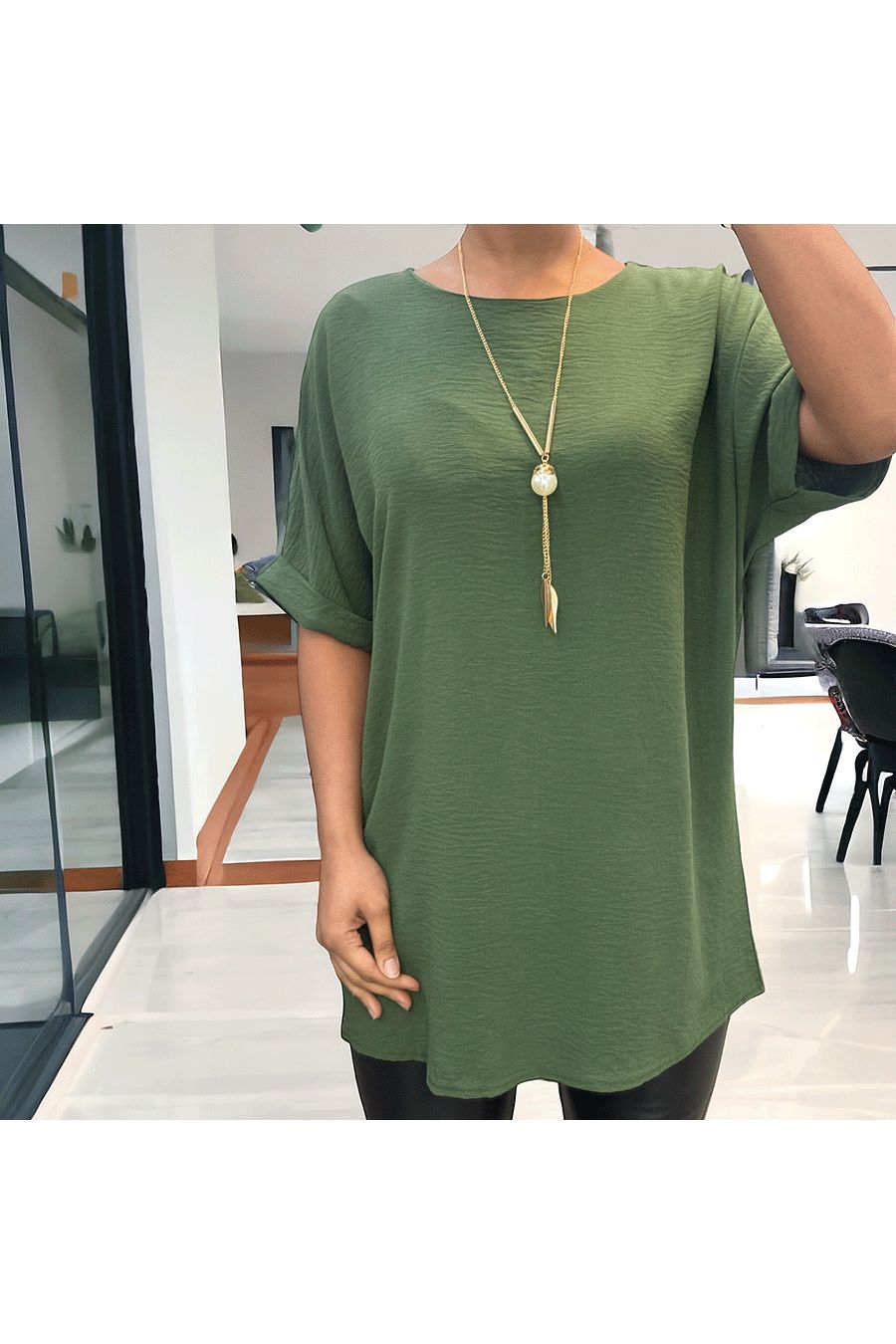 Khaki green over size tunic with necklace - 2