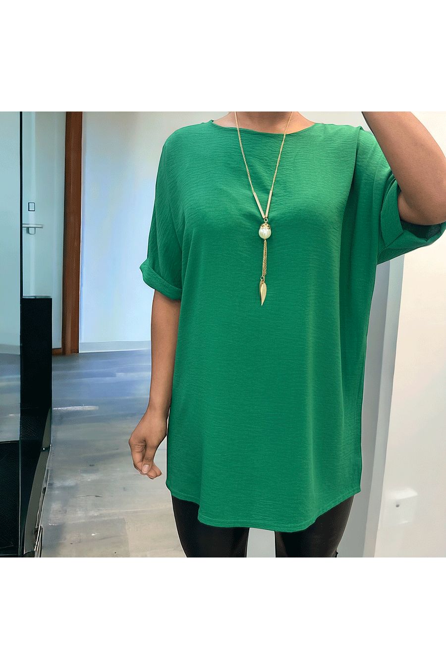 Tunique over size vert avec collier  - 2