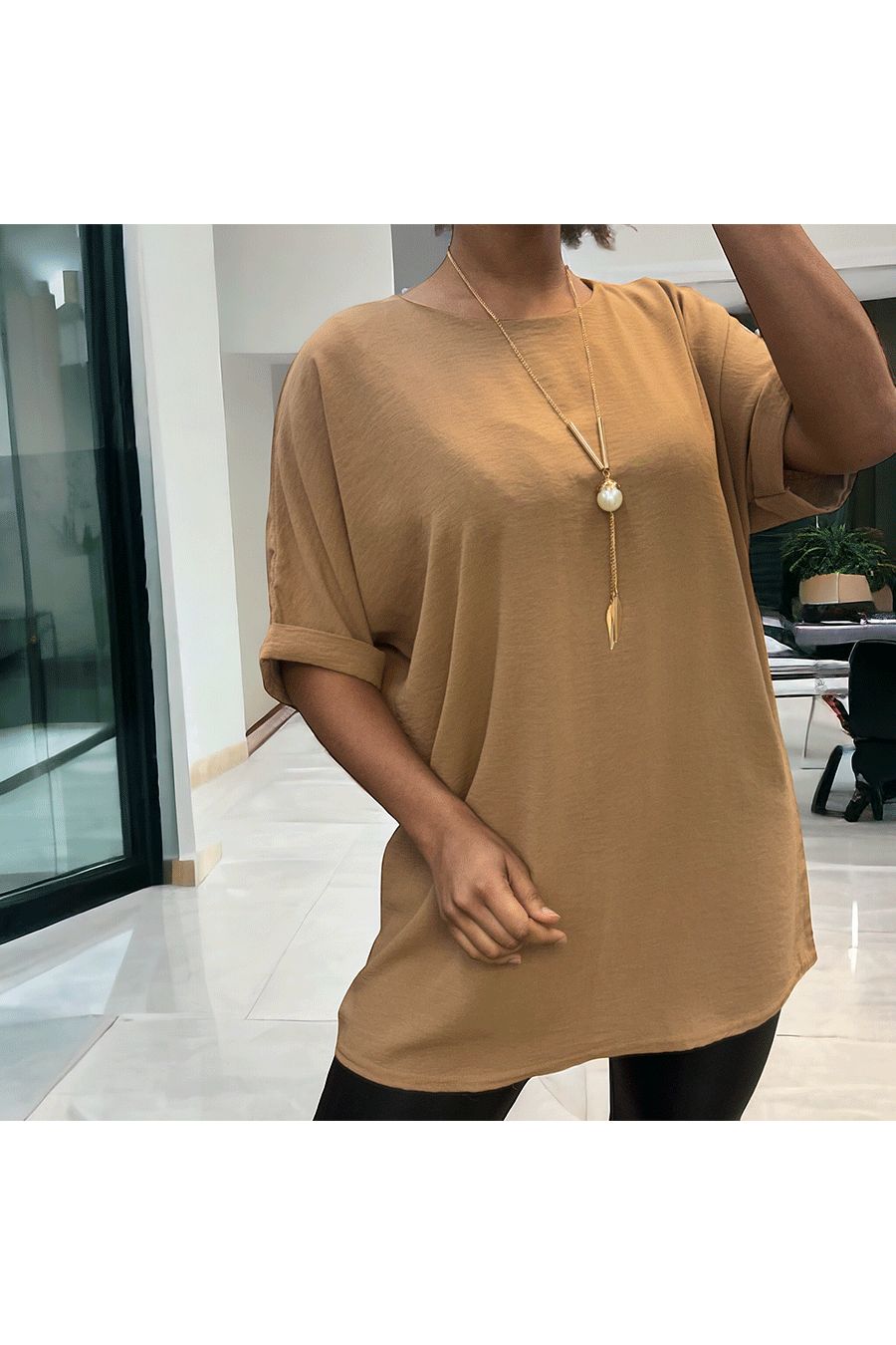 Tunique over size camel avec collier  - 1