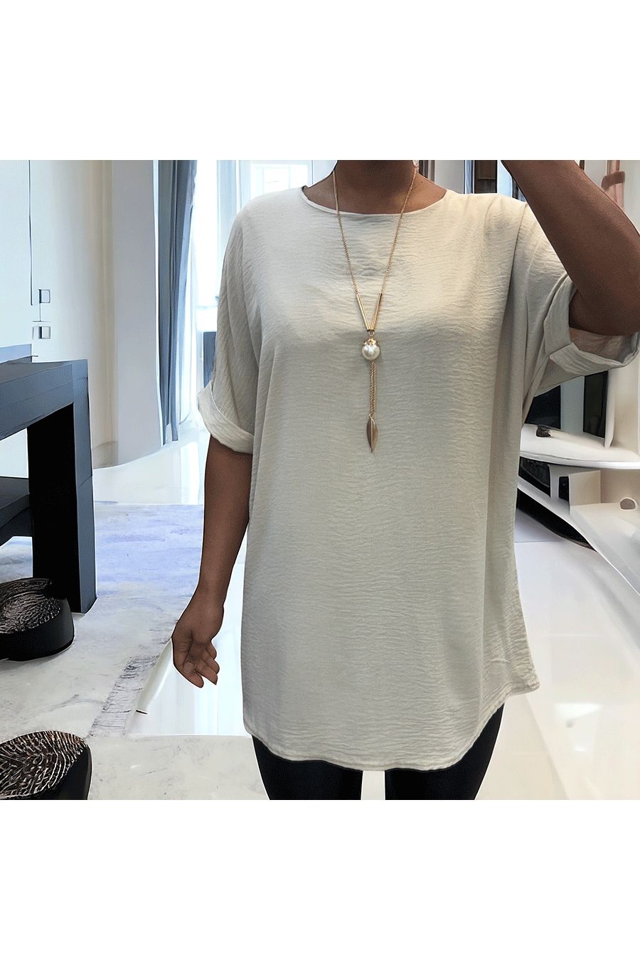 Beige oversize tuniek met ketting - 2