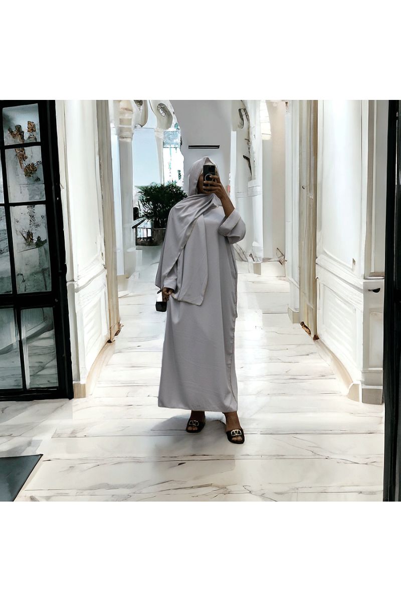 Robe abaya couleur gris clair en soie de medine avec foulard  intégré  - 3