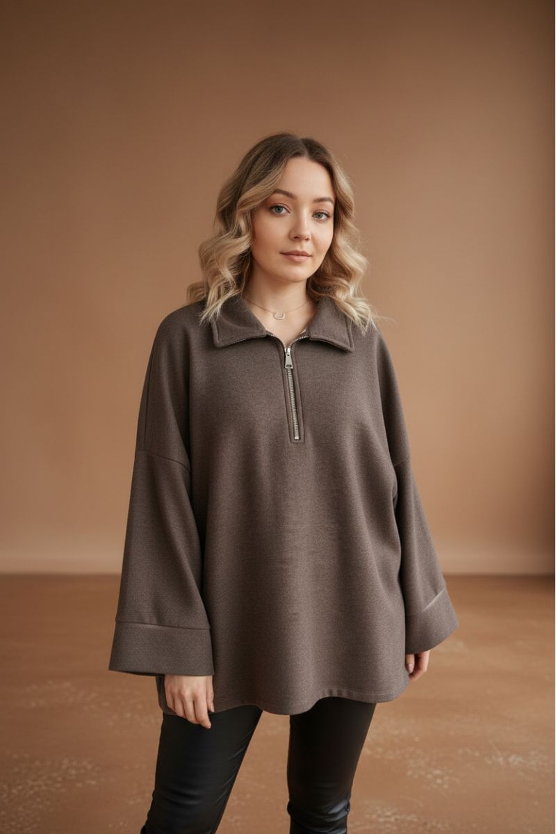 Sweat marron Oversize à Col Zippé – Douceur & Style Italien
