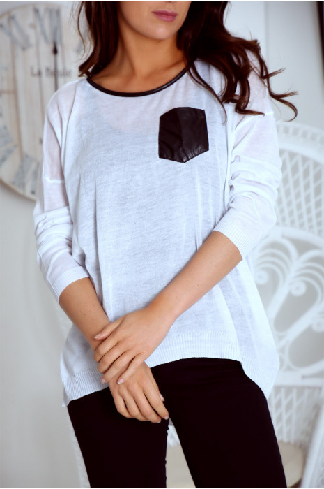 Top blanc léger à encolure et poche en simili - 4