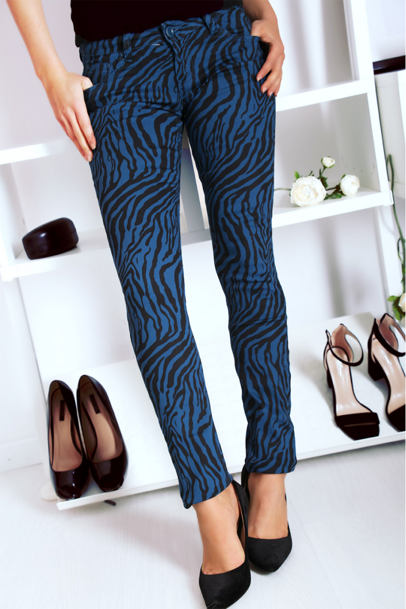 Pantalon Jeans bleu extensible avec poche et motif noir S1317D - 2
