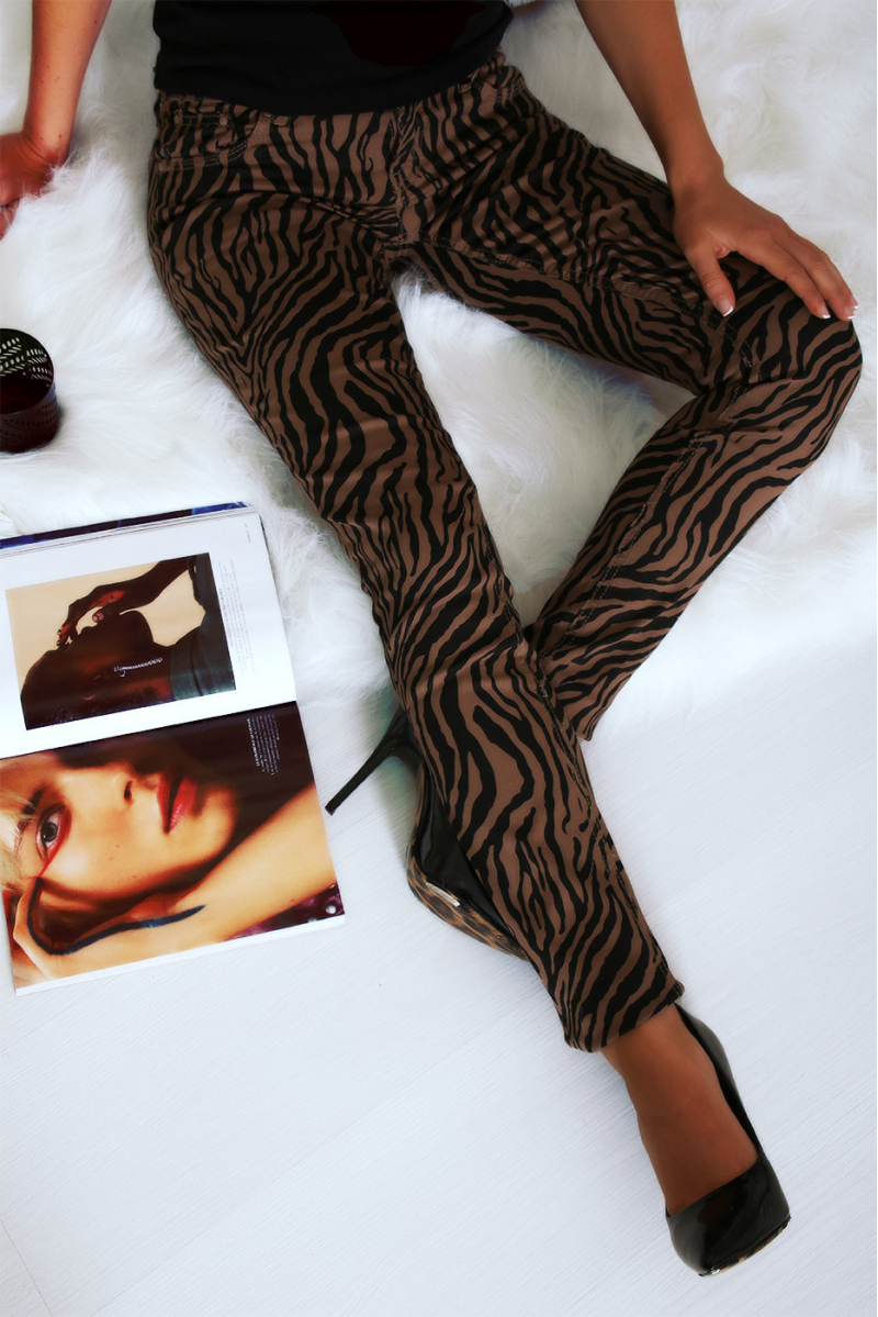 Pantalon Jeans Taupe avec ces motifs tendances Noir - S1317G - 15
