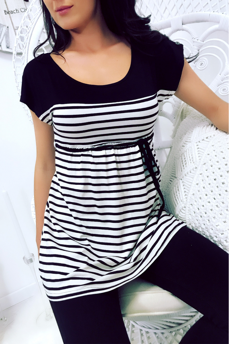 Long black and white t-shirt in sailor style and tie to tie under the chest. - 4