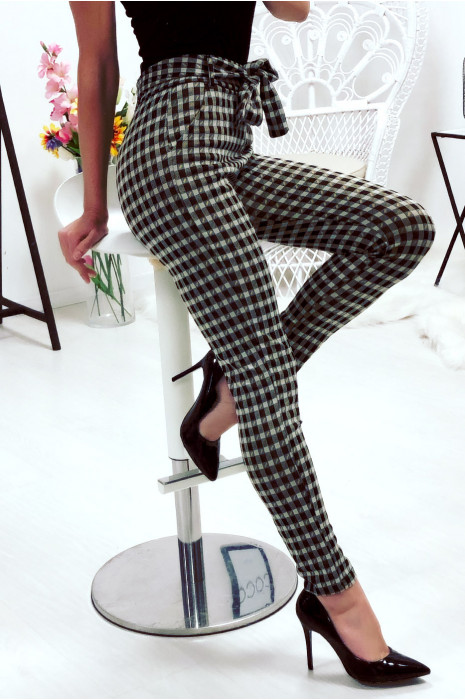 Pantalon slim à motif noir et orange avec ceinture et poches - 1