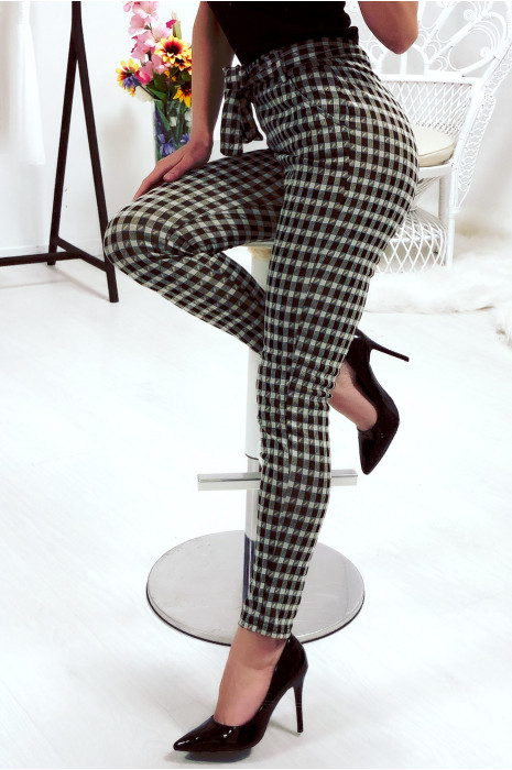 Pantalon slim à motif noir et orange avec ceinture et poches - 2