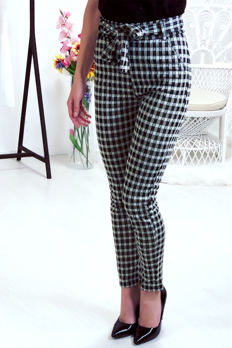 Pantalon slim à motif noir et orange avec ceinture et poches - 6