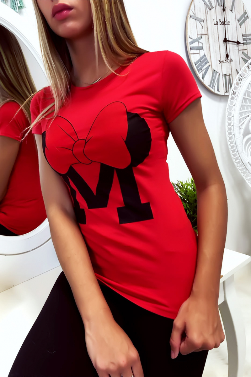 T-shirt rouge en coton avec écriture M et papillon - 3