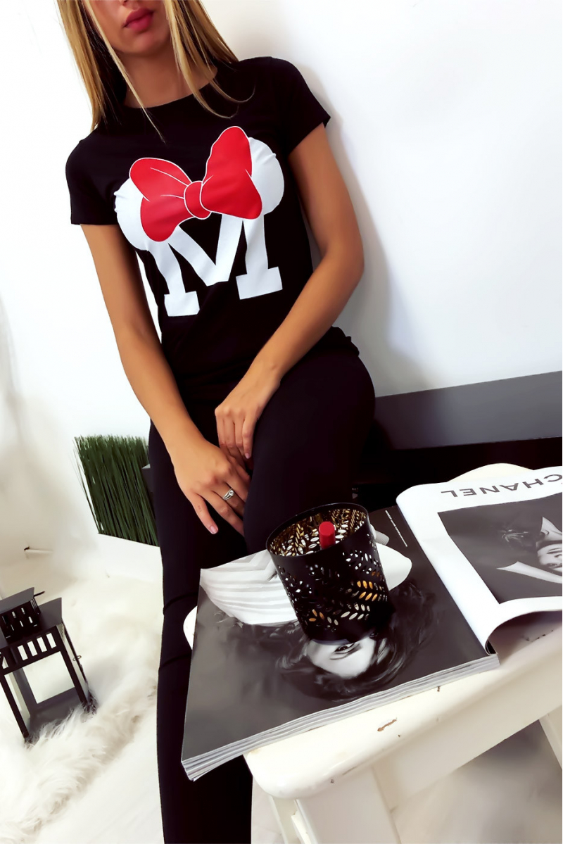 T-shirt noir en coton avec écriture M et papillon - 2