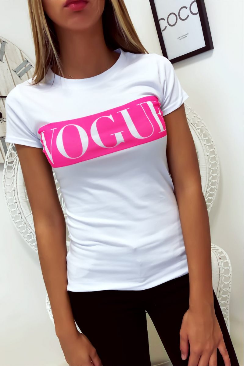 T-shirt blanc en coton avec écriture Vogue à l'avant. Mode femme - 7