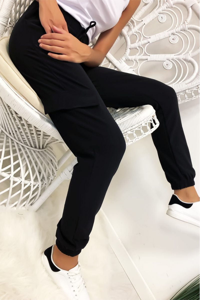 Trousers in black with pockets and lace - 4