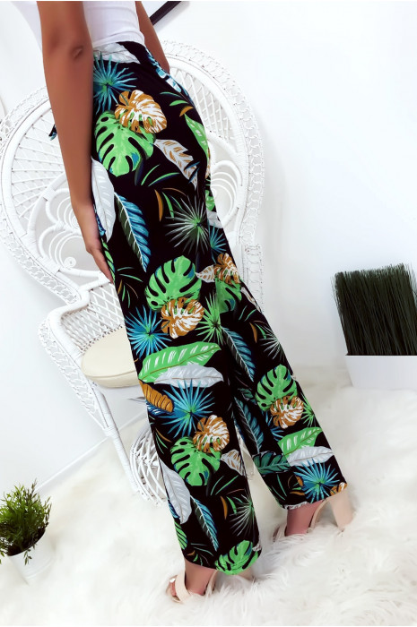 Pantalon palazzo avec jolie motif fleuris sur fond noir - 4