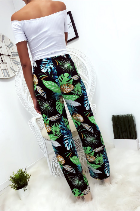 Pantalon palazzo avec jolie motif fleuris sur fond noir - 5