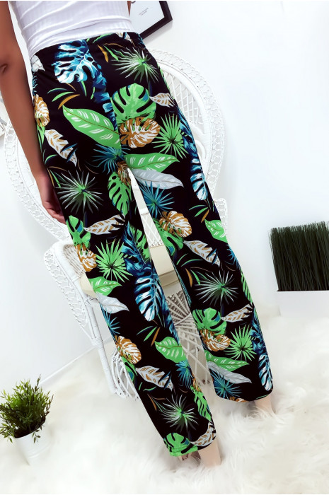 Pantalon palazzo avec jolie motif fleuris sur fond noir - 6