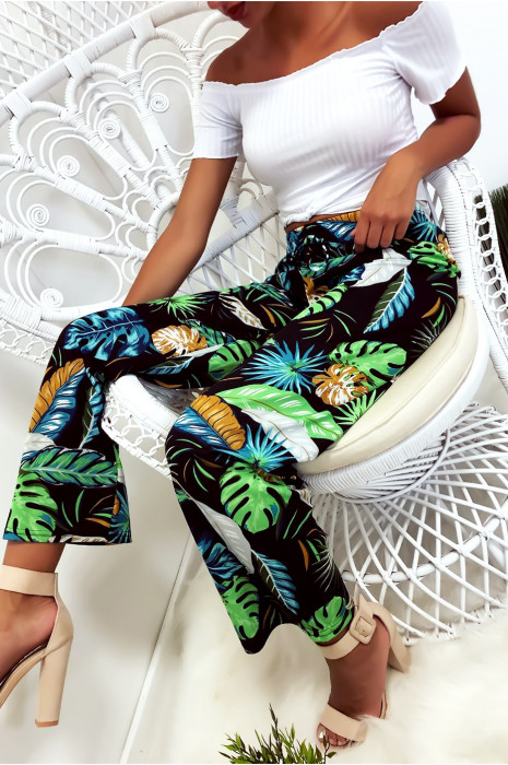 Pantalon palazzo avec jolie motif fleuris sur fond noir - 8